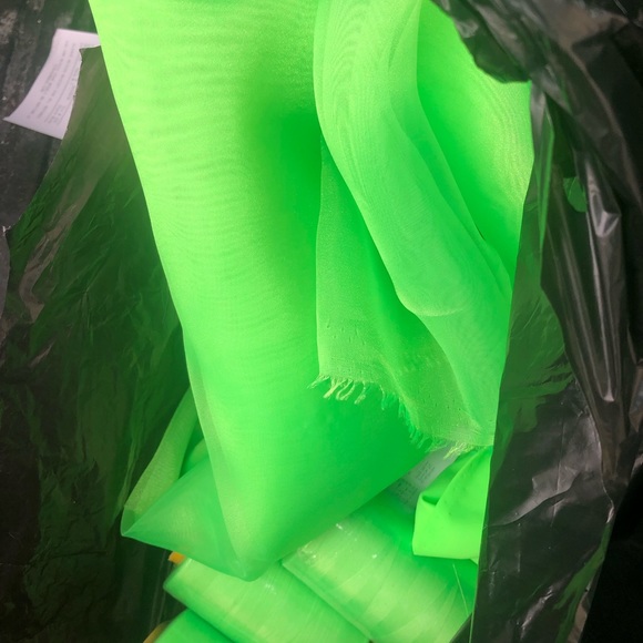 Green - Picture 2 of 2